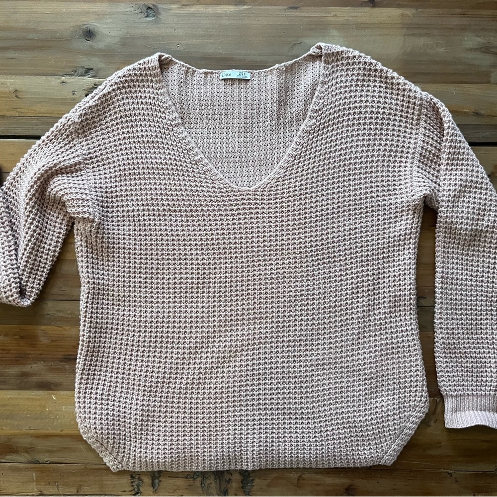Dex V-neck Bevelled Hem Sweater